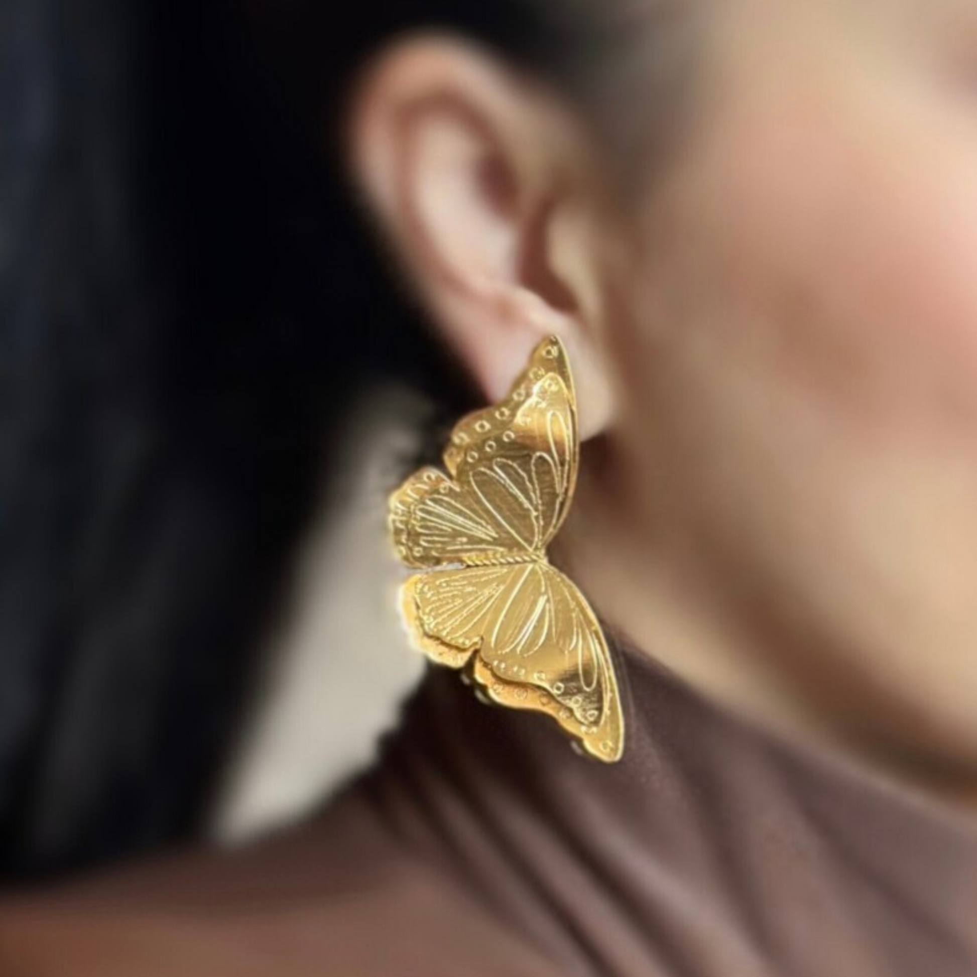 Butterfly earrings for a unique touch - Saida Fashion 