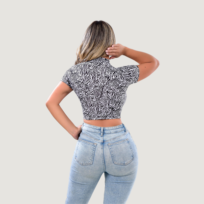 Cómoda camiseta tipo polo acanalada