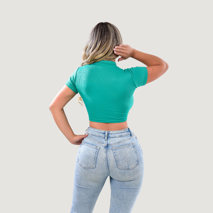 Cómoda camiseta tipo polo acanalada