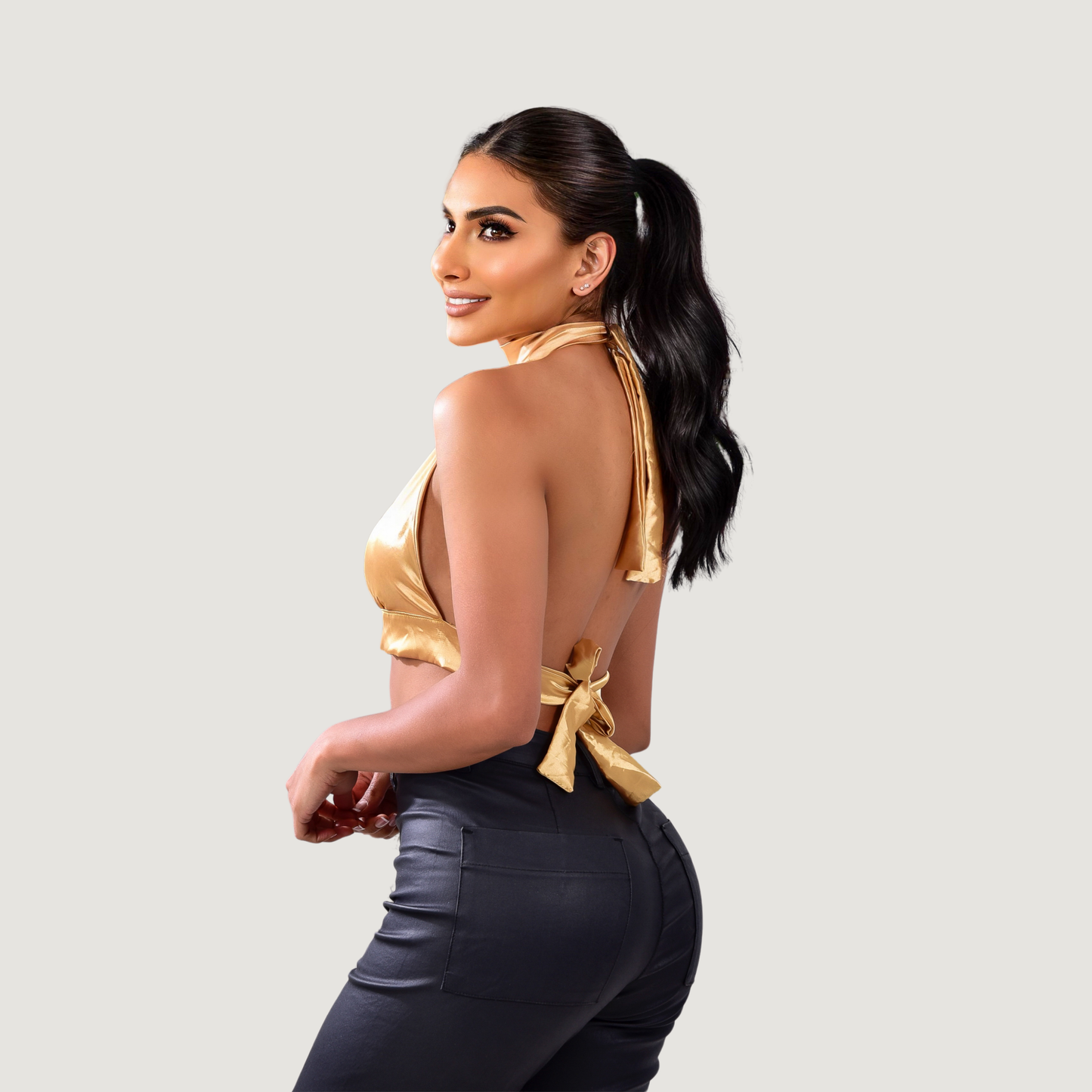 Backless top - adjustable ties - Saida Fashion 