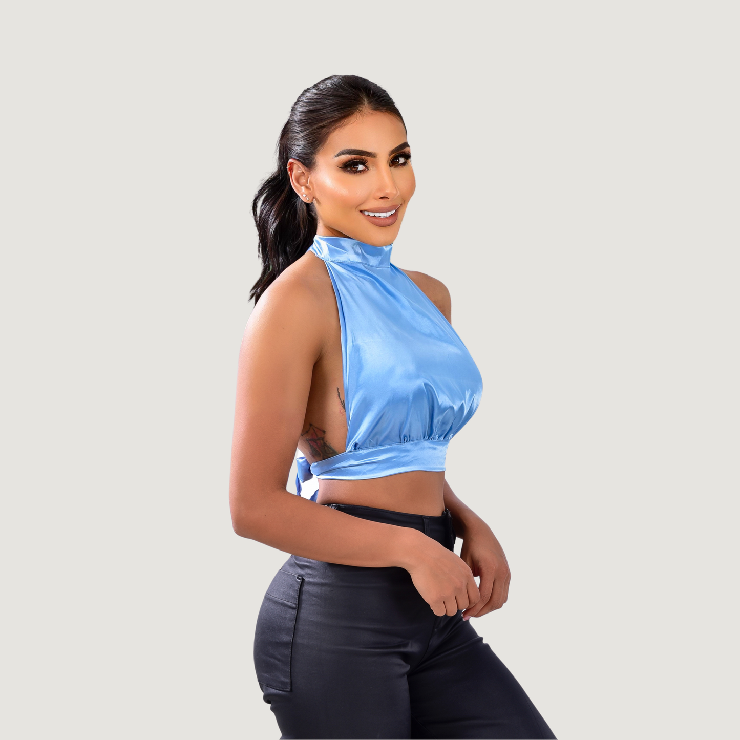 Backless top - adjustable ties - Saida Fashion 