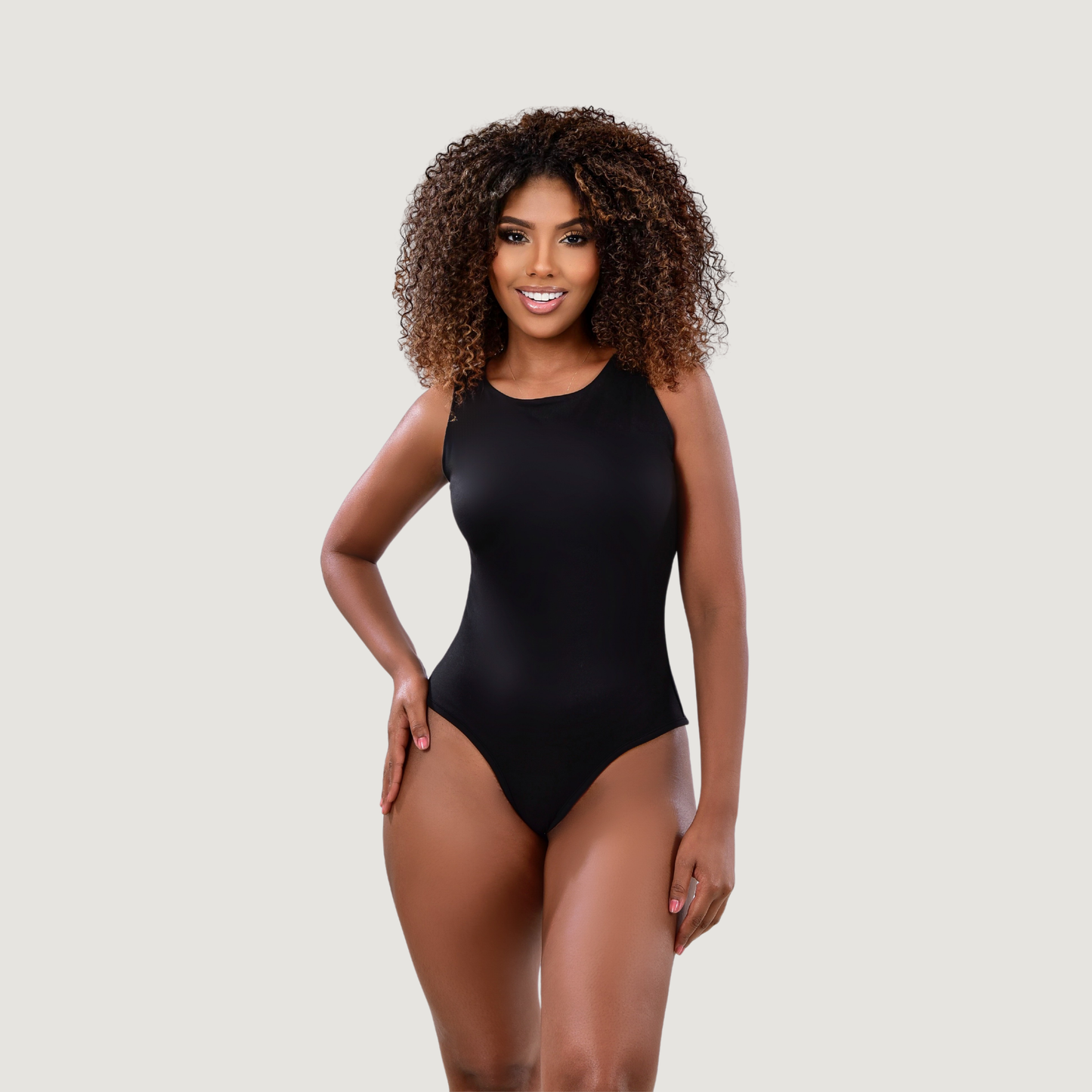 Body tipo tanga de licra con ajuste cómodo