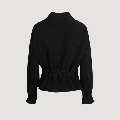 Chaqueta vaquera con detalles de perlas