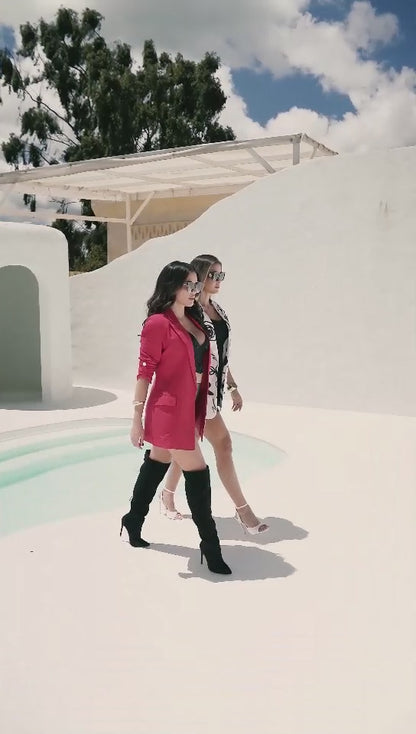 Blazer rojo – Lino elegante, botones dorados